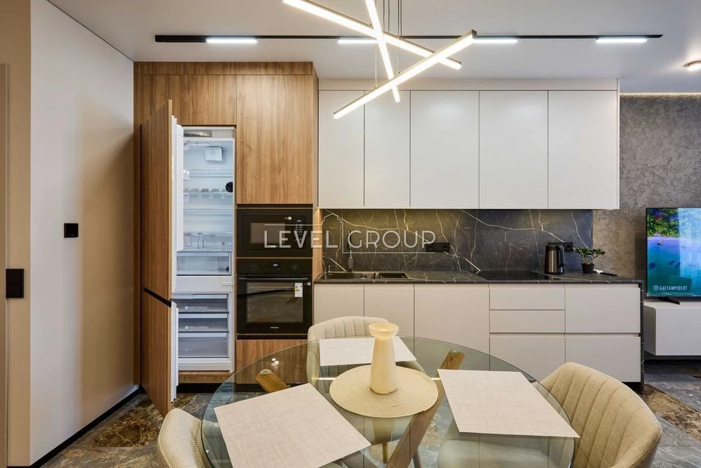 Spectacular apartment with renovation! 76m2 Great Osokorki Residential Complex Pos.