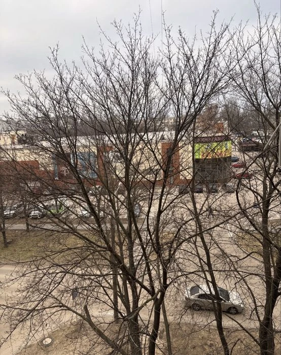 Продам 2-х кімнатну квартиру в Комунарському районі