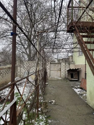 Продаж будинку з гаражем в Широкій Балці