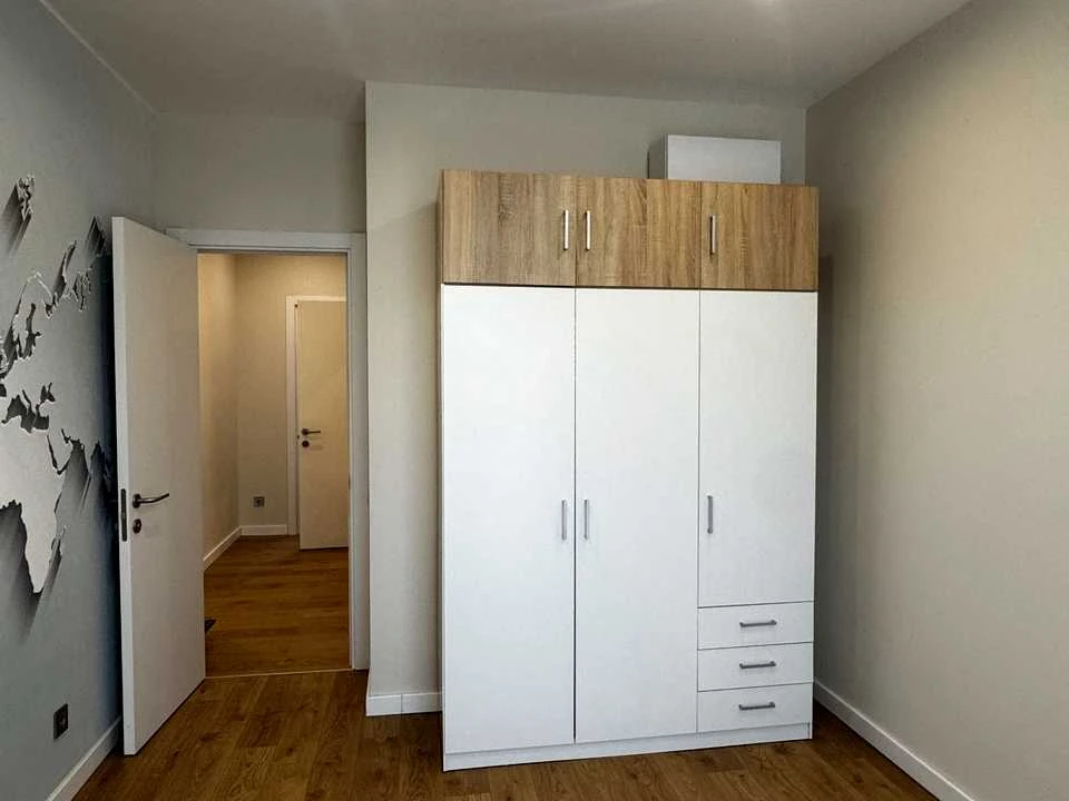 Квартира. Київ, Салютна вул., 2к