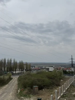 Продаж котеджів на Червениці, боищько до центральної дороги