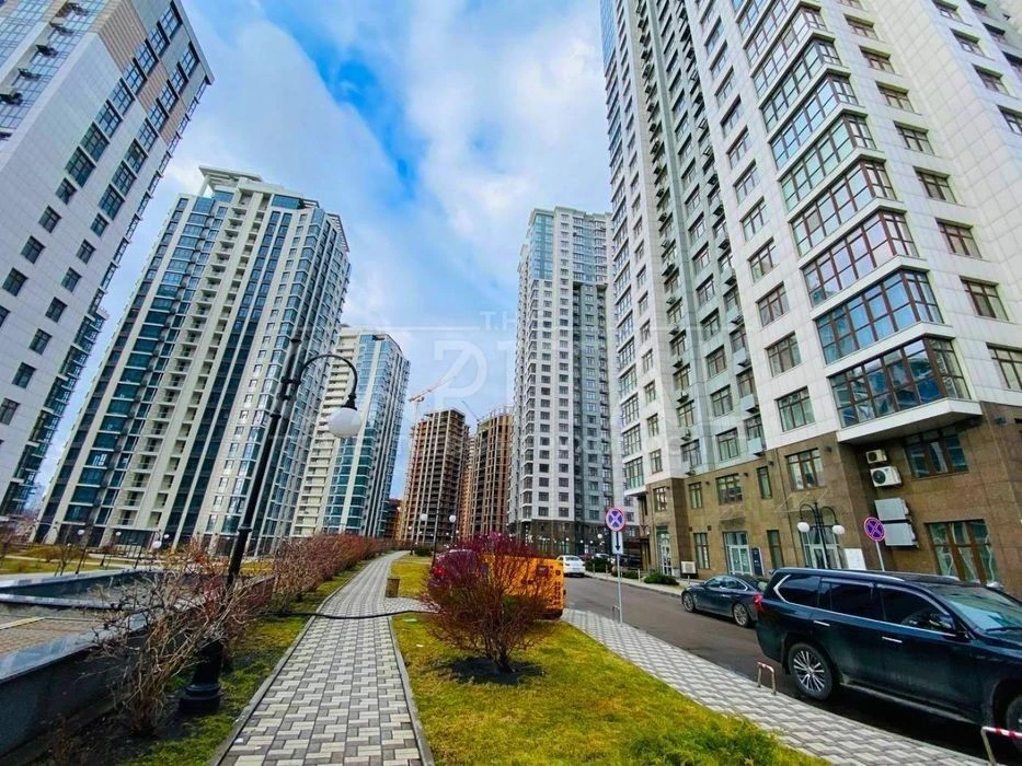 Apartment for sale, residential complex Novopecherski Lipky, Dragomirova, Verkhog