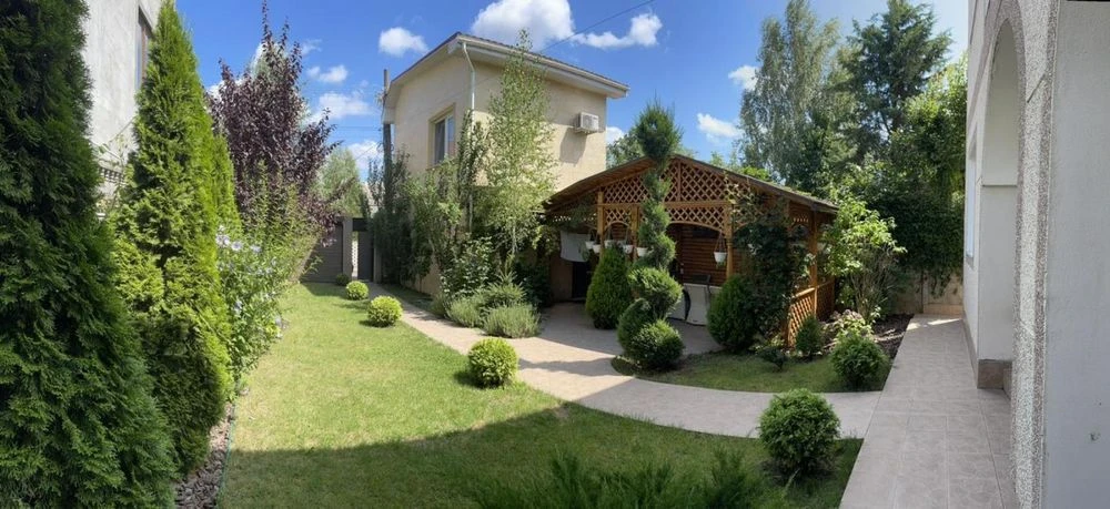 A beautiful house located in a quiet place. Sauvignon. World est
