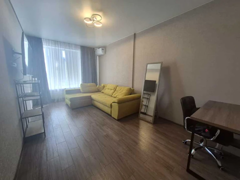 Квартира. Київ, Ракетна вул., (Будинок 1)