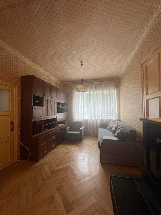 Продам 3 к кв Центр проспект Независимости Сталинка 71 кв м
