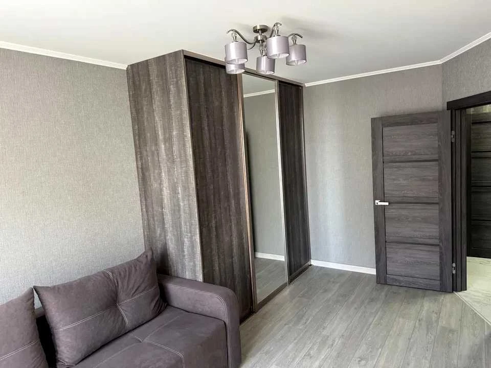 Квартира. Київ, Дніпровська набережна вул.