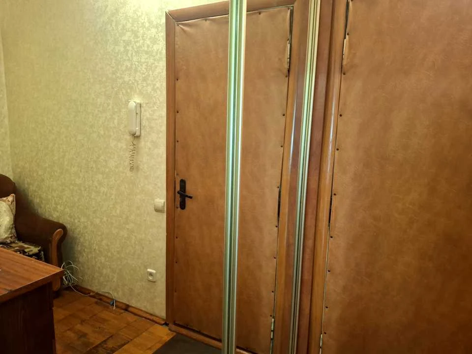 Квартира. Київ, Червоної Калини просп. (Володимира Маяковськ