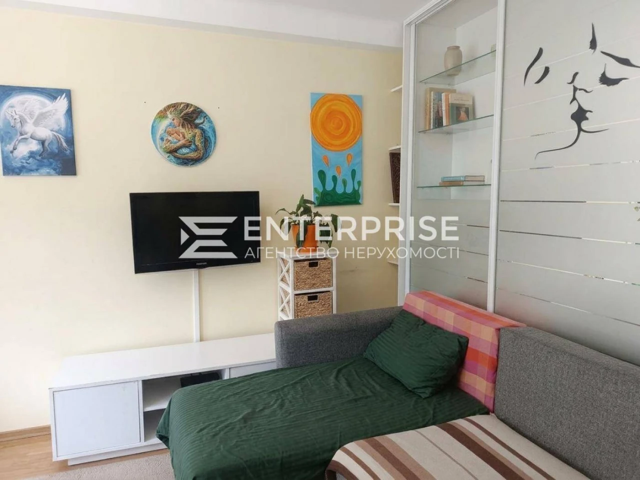 Продаж 2к квартири вул. Бойчука, Печерський р. метро Звірине