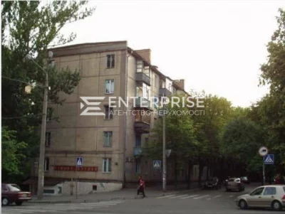 Продаж 2к квартири вул. Бойчука, Печерський р. метро Звірине