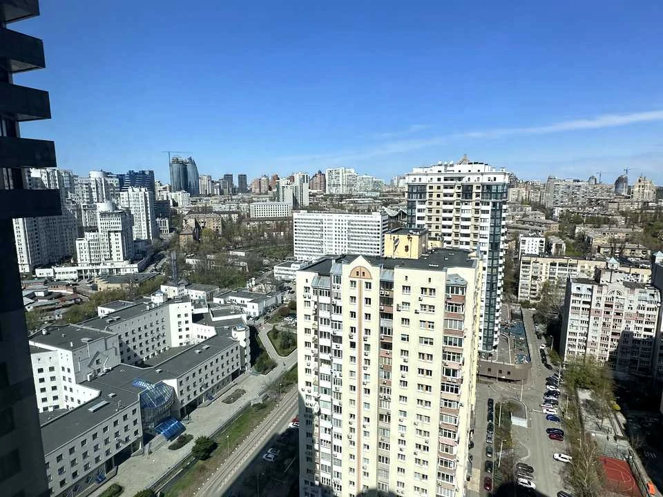 Квартира. Київ, Андрія Верхогляда вул. (Михайла Драгомирова)