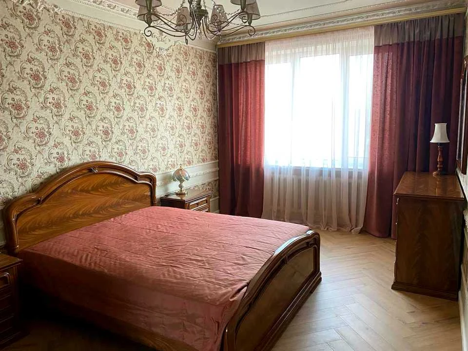 Квартира. Київ, Лесі Українки бульв.