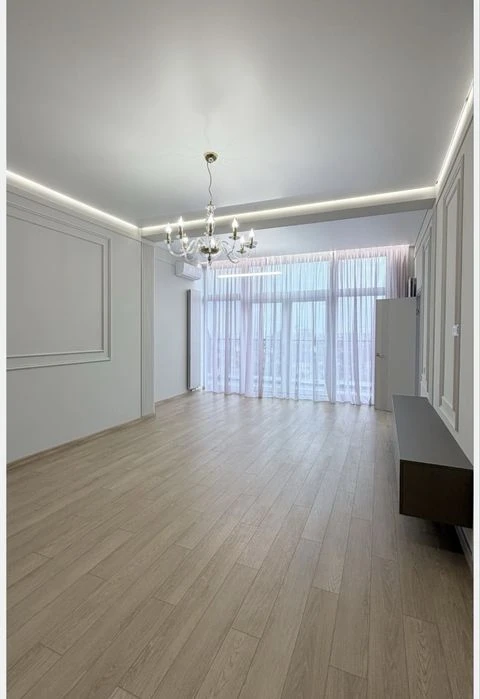 Продаж Нової 3-х кімнатної. Газ. Сечені 29а