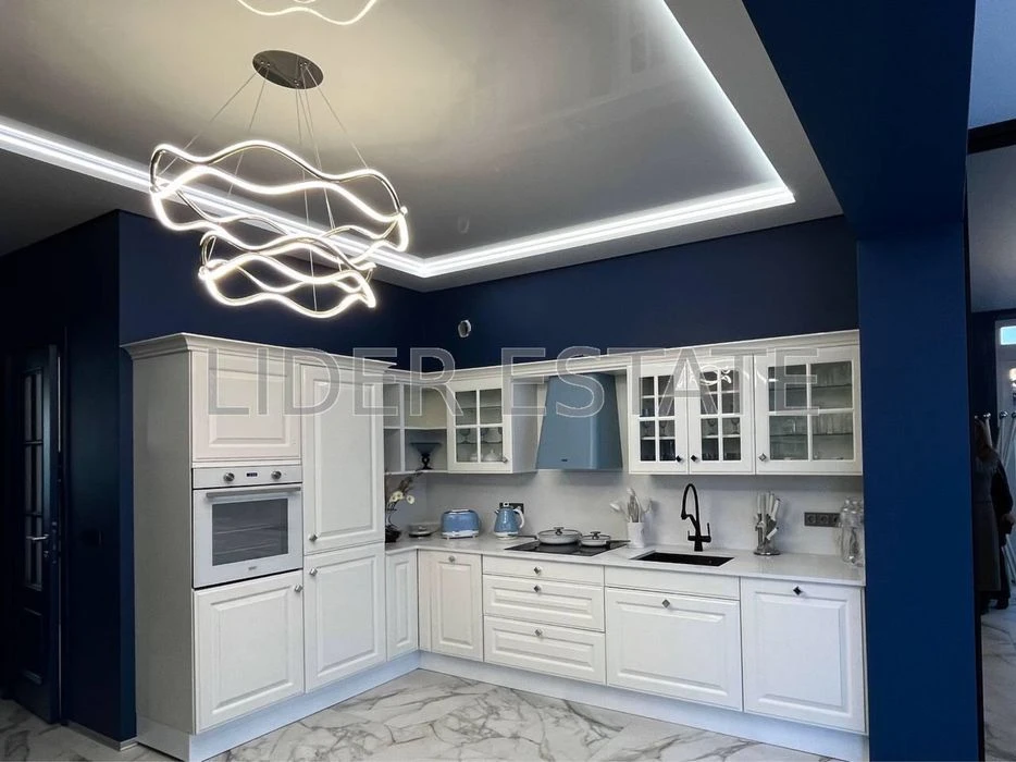 Продаж танхаусу для життя та оренди