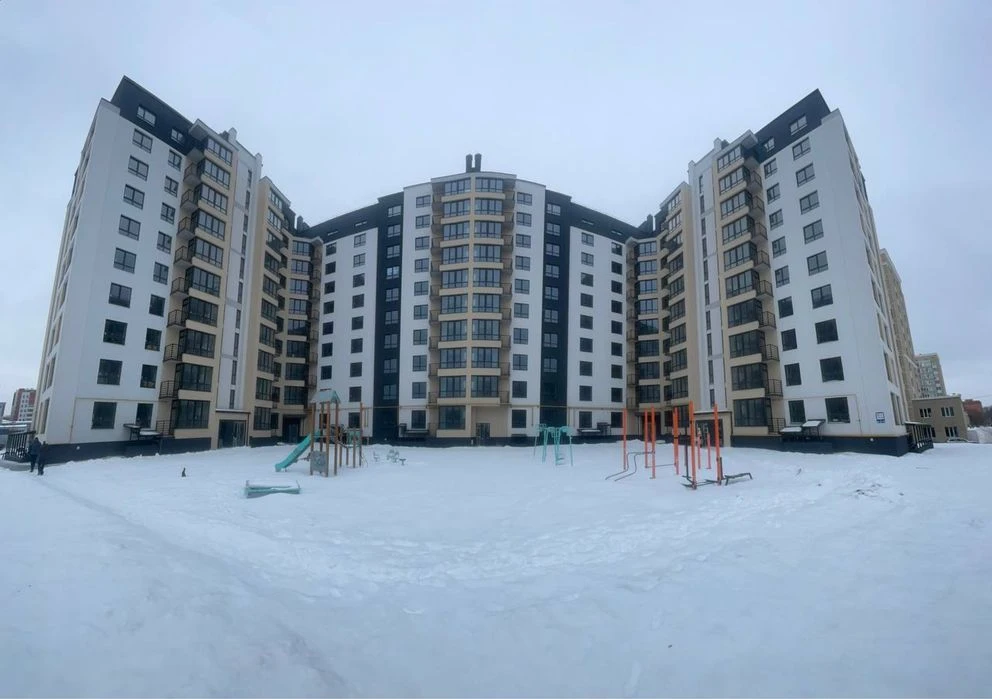 Продається 2 кімнатна квартира в новодудові.
