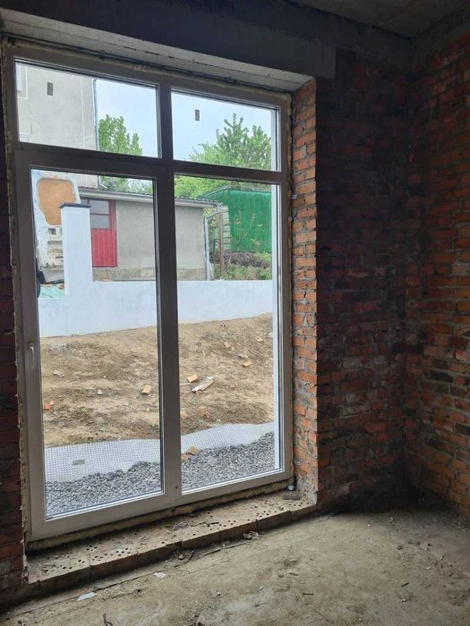 Продаж 2 поверхового будинку 160м.кв., з ділянкою на 6 соток