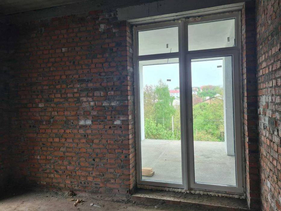 Продаж 2 поверхового будинку 160м.кв., з ділянкою на 6 соток