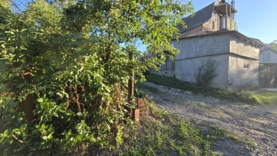 Продам ділянку Лезневе