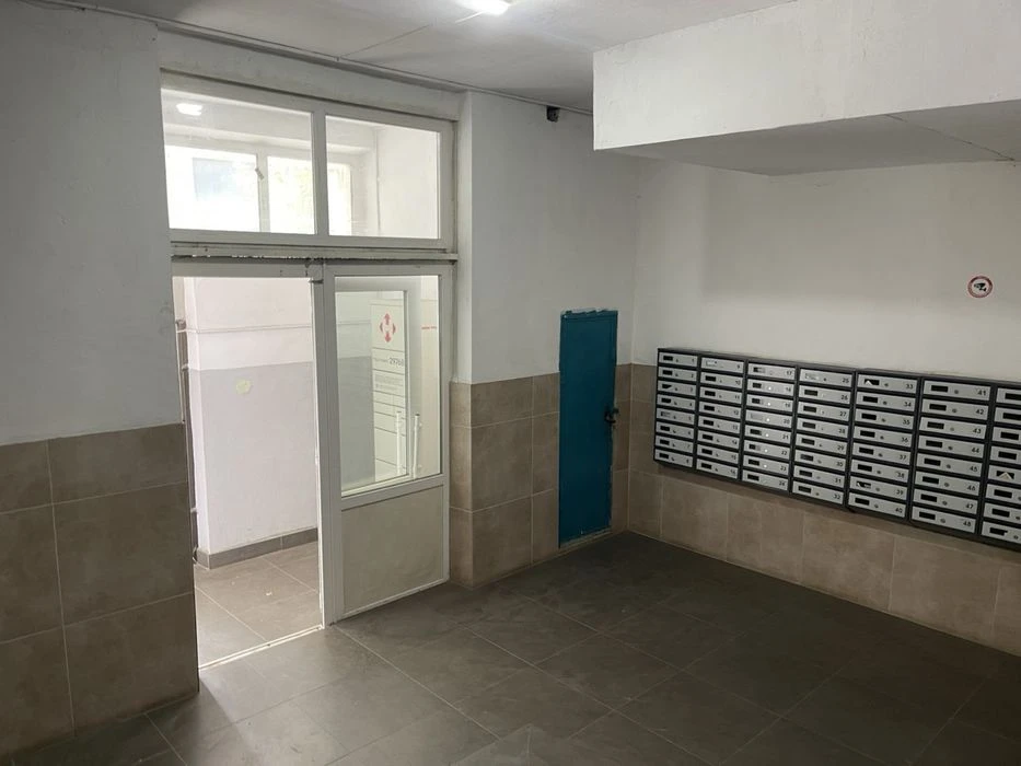 Продаж великої 1к квартири поліпшеного планування.