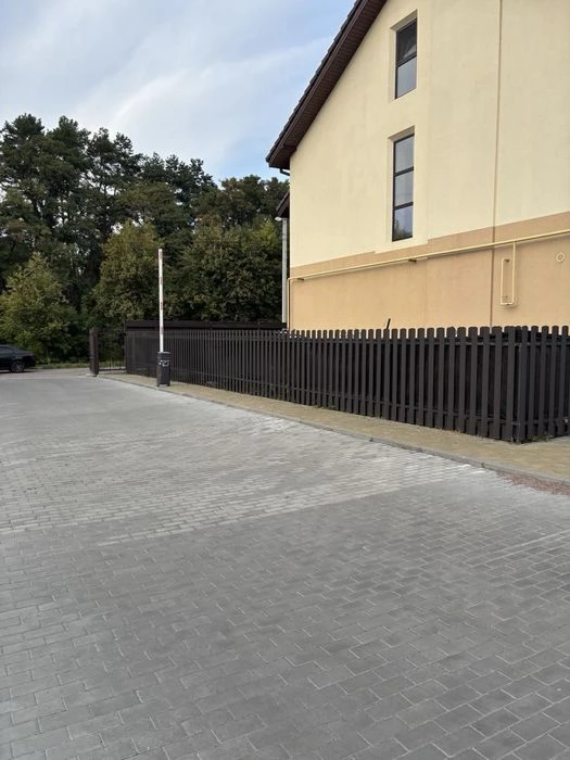 Продаж Таунхаус