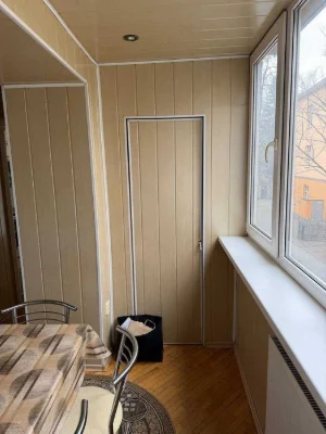 Продається 4к квартира з ремонтом в центрі.Початок стометрів