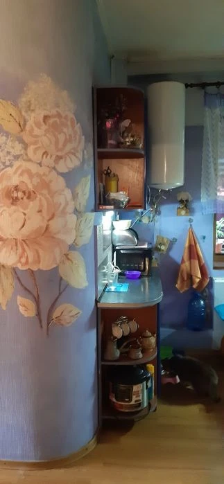 продам 2 комнатную квартиру в кирпичном доме