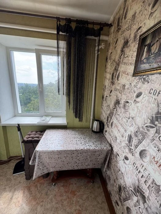 Продам 3 кімнатну квартиру м.23 серпня,вул.Клочківська