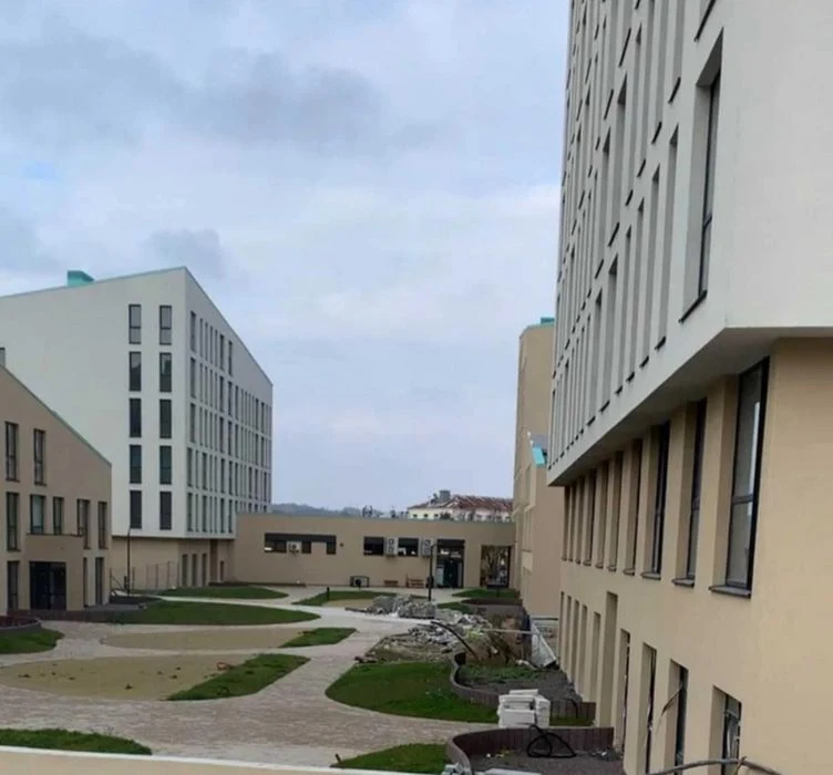Продаж 1-к, ЖК Брама , Б.Хмельницького , 40/15/25 м2 ,68999$