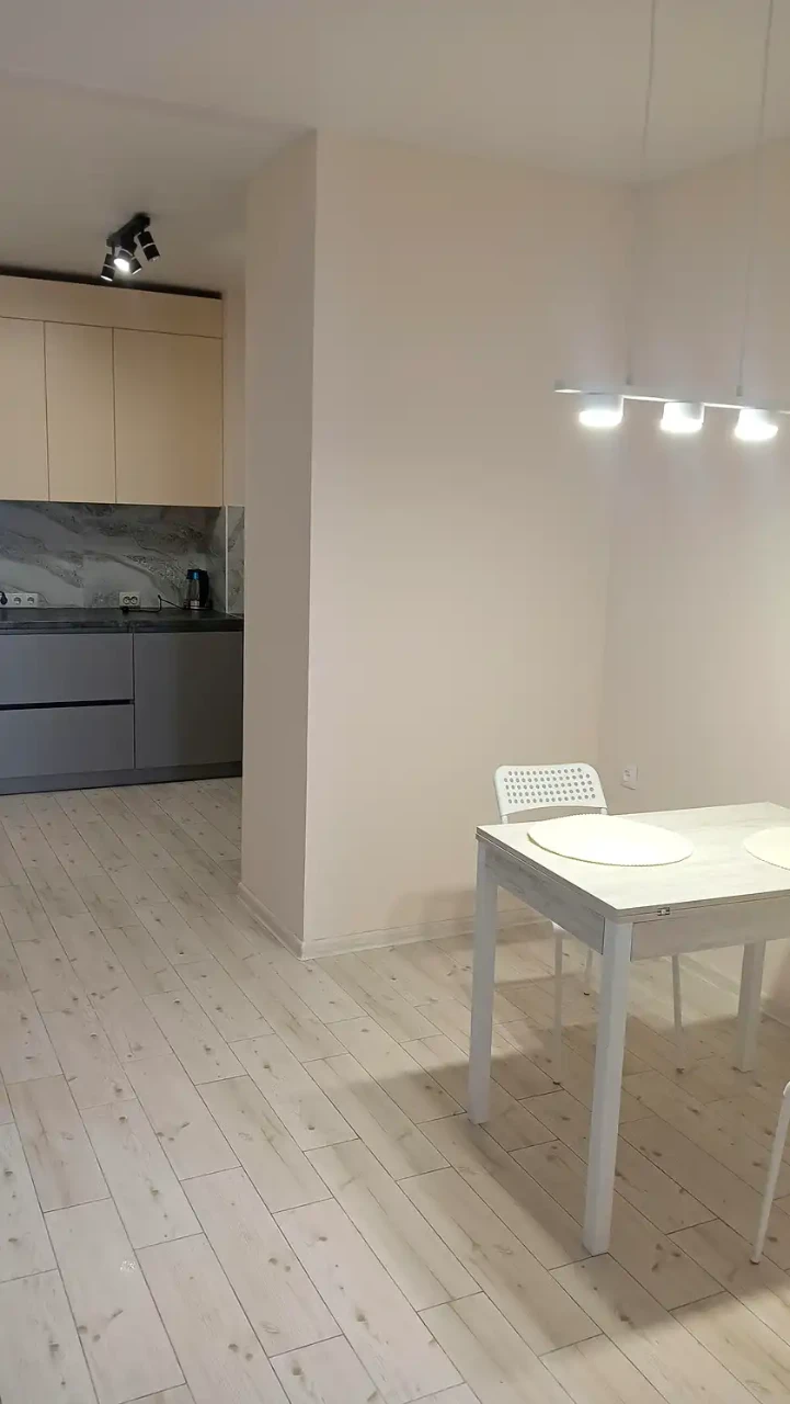 Продаж квартири 3-кімн. 63 м² 7/16 пов.