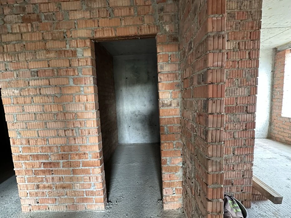 Продаж 2 кімнатної квартири Миколайчука 54м2 балкон