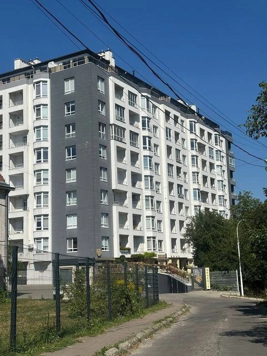 Продаж 1 кім.квартири з ремонтом
