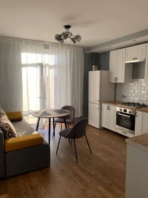 Продаж 1 кім.квартири з ремонтом