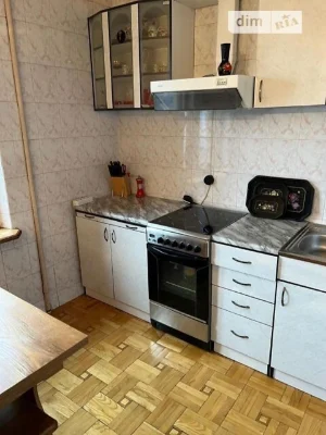 Довготривала оренда 1к квартири на вул. Миколи Ушакова 16 •