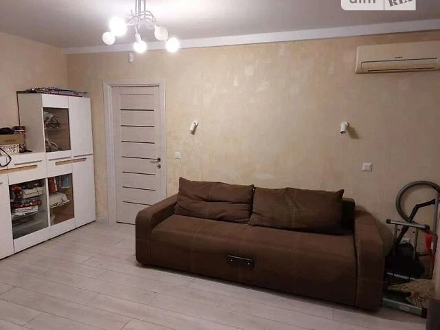 Довготривала оренда 2к квартири на вул. Нивська 7 • ID 34822