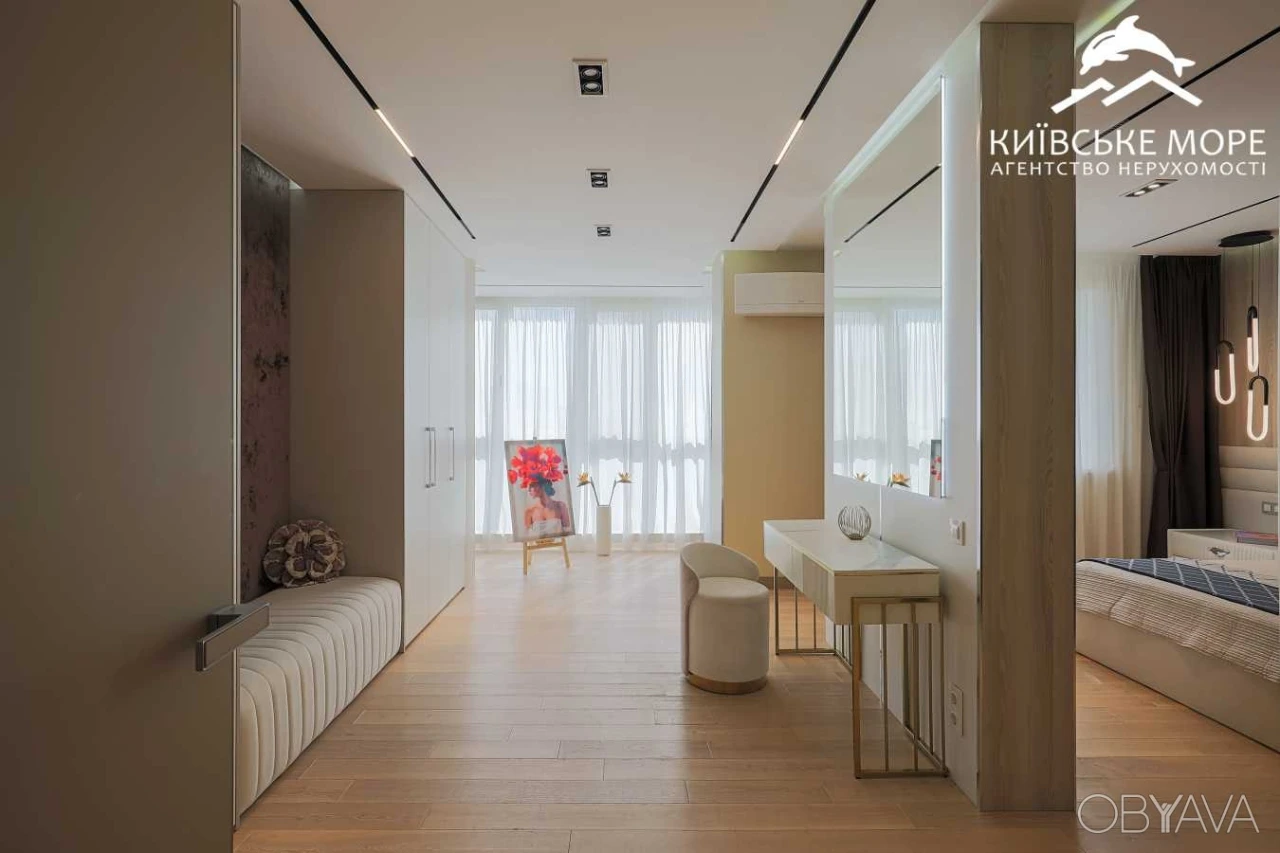 Более 4 комнат-комнатная квартира, 168.00 кв.м