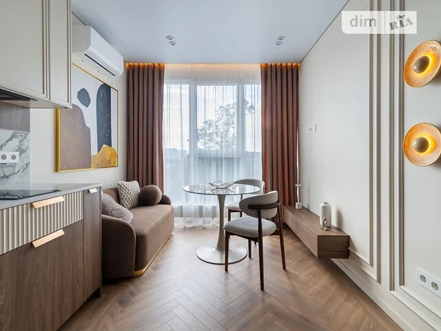 Продаж 1к квартири 41 кв. м на вул. Андрія Верхогляда 30 • I
