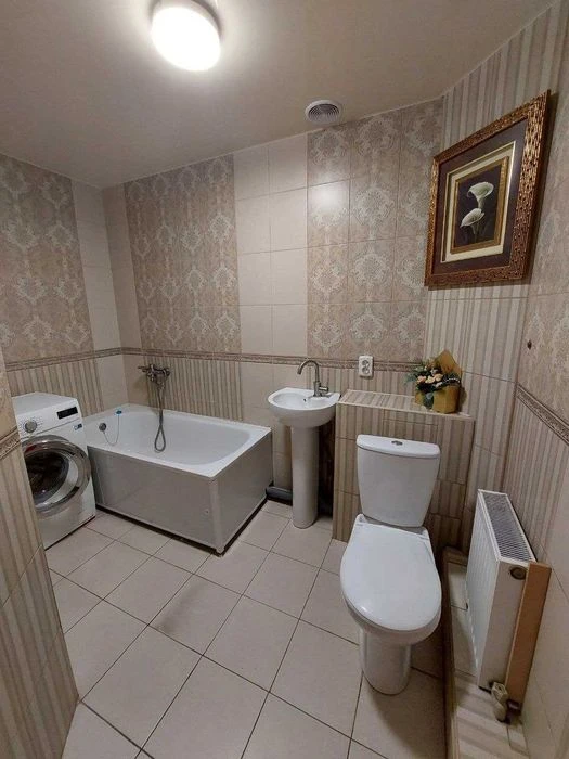 Продам 2 будинки на одному участку пр.Науки, 14