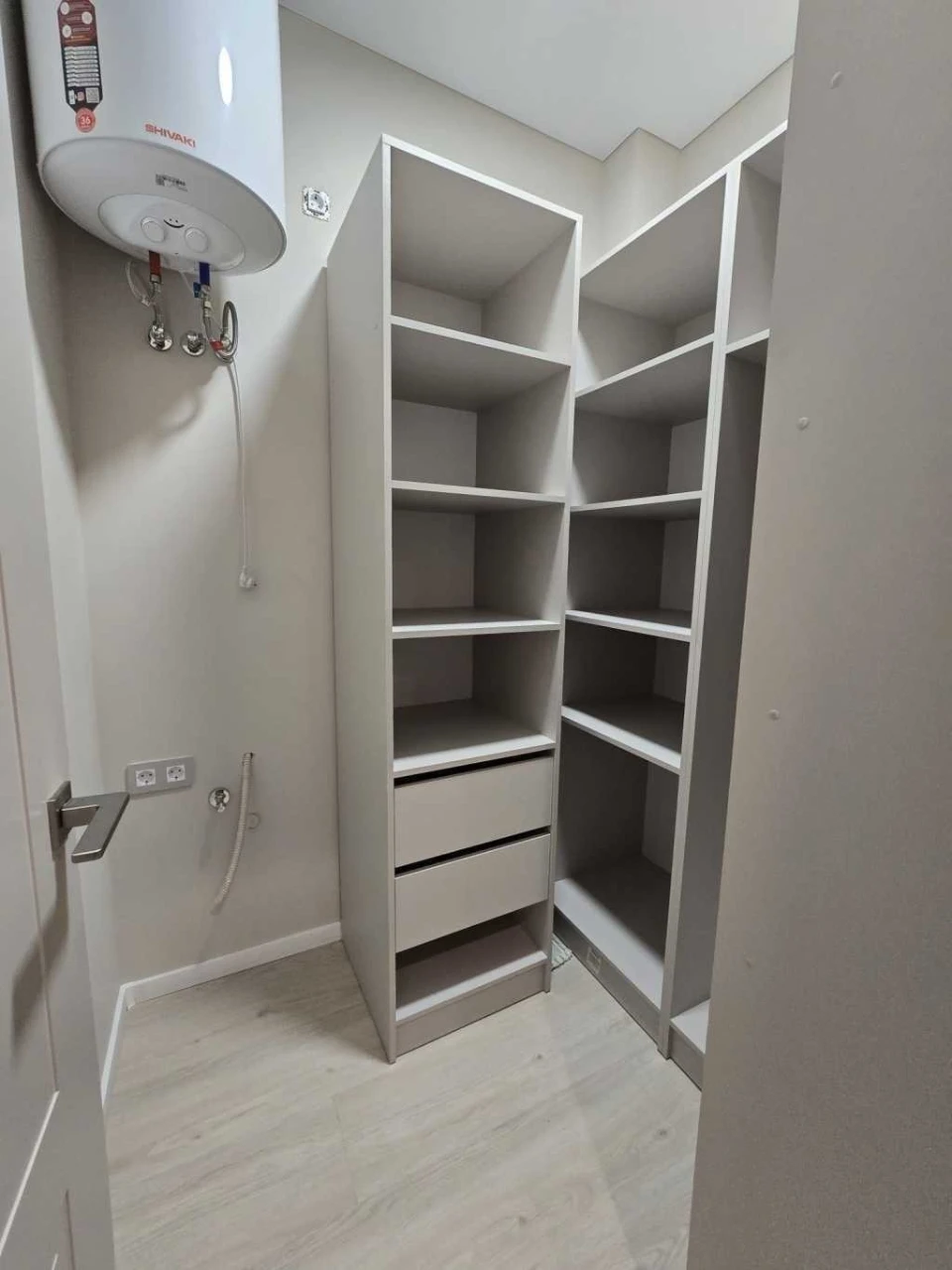 Продаж 2-кімнатної квартири 62 м², Метрологічна вул., 107А
