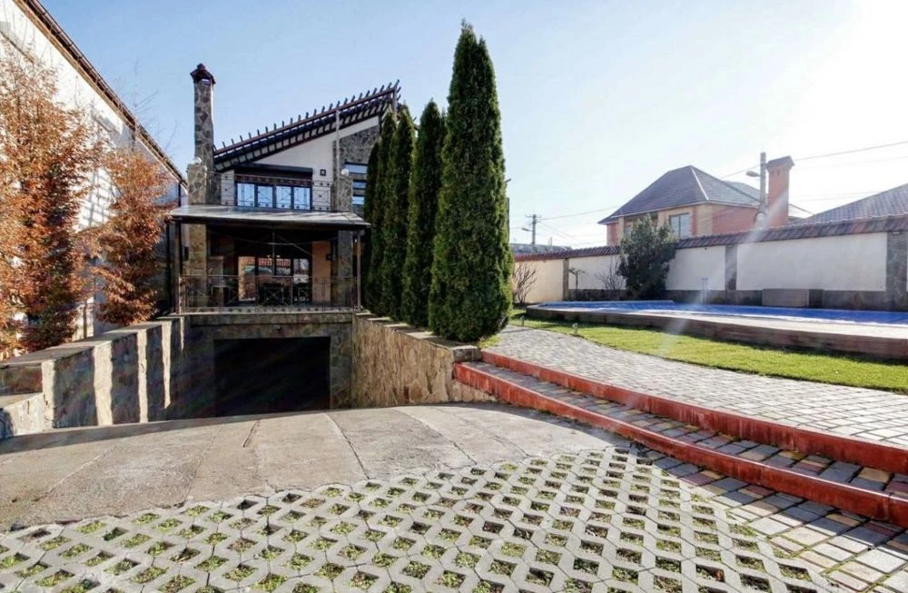 Продажа дома 7 ст. Б.Фонтана, 8 соток, гараж, бассейн,  подв