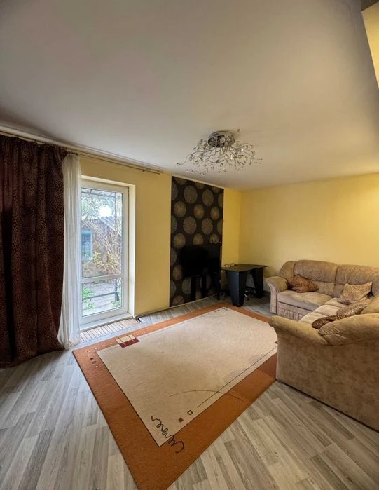 Продаж будинку 66 м2. Сертифікат. Метро Наукова.