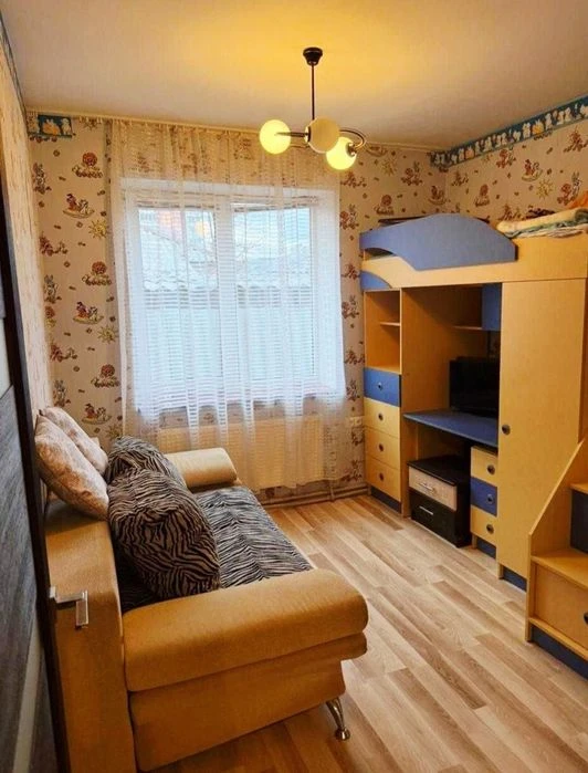 Продаж будинку 66 м2. Сертифікат. Метро Наукова.