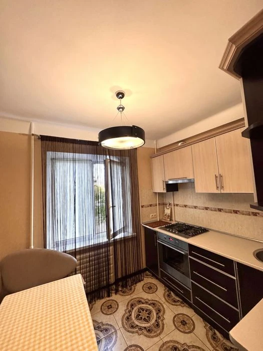 Продается 1 ком квартира в Хортицком р-не по улице Заднепров