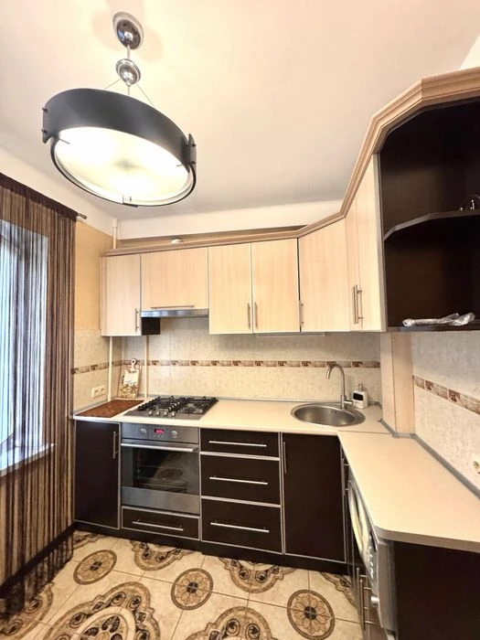 Продается 1 ком квартира в Хортицком р-не по улице Заднепров