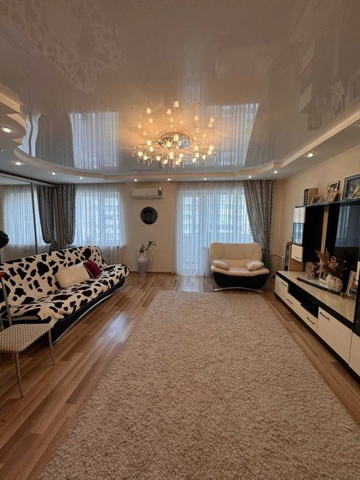 Продается 2 -х комн.квартира Бородинский мкрн 68 кв.м.