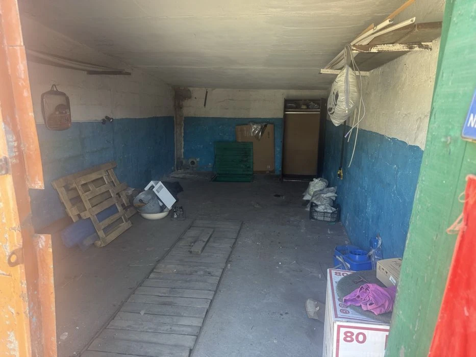 Продам капітальний гараж