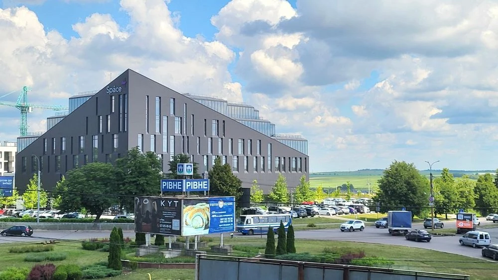 Продаж однокімнатна квартира в новобудові 49.7м² без посеред