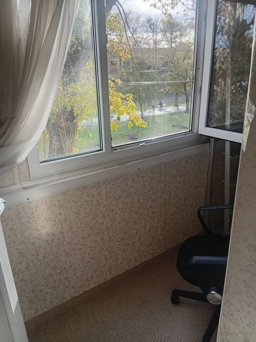 Продаю 2к сталінку центр міста