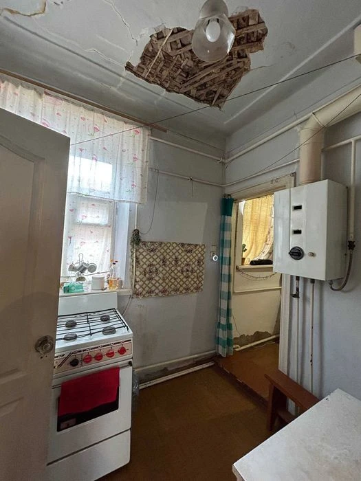 Продам 2 комн. жилкоп, в/у, район ТЦ КИТ ТАВРИЯ