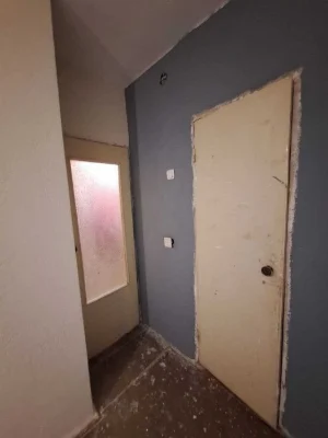 Продається 1 кімнатна квартира в центрі міста.
