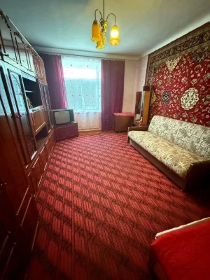 Продам квартиру в центрі міста