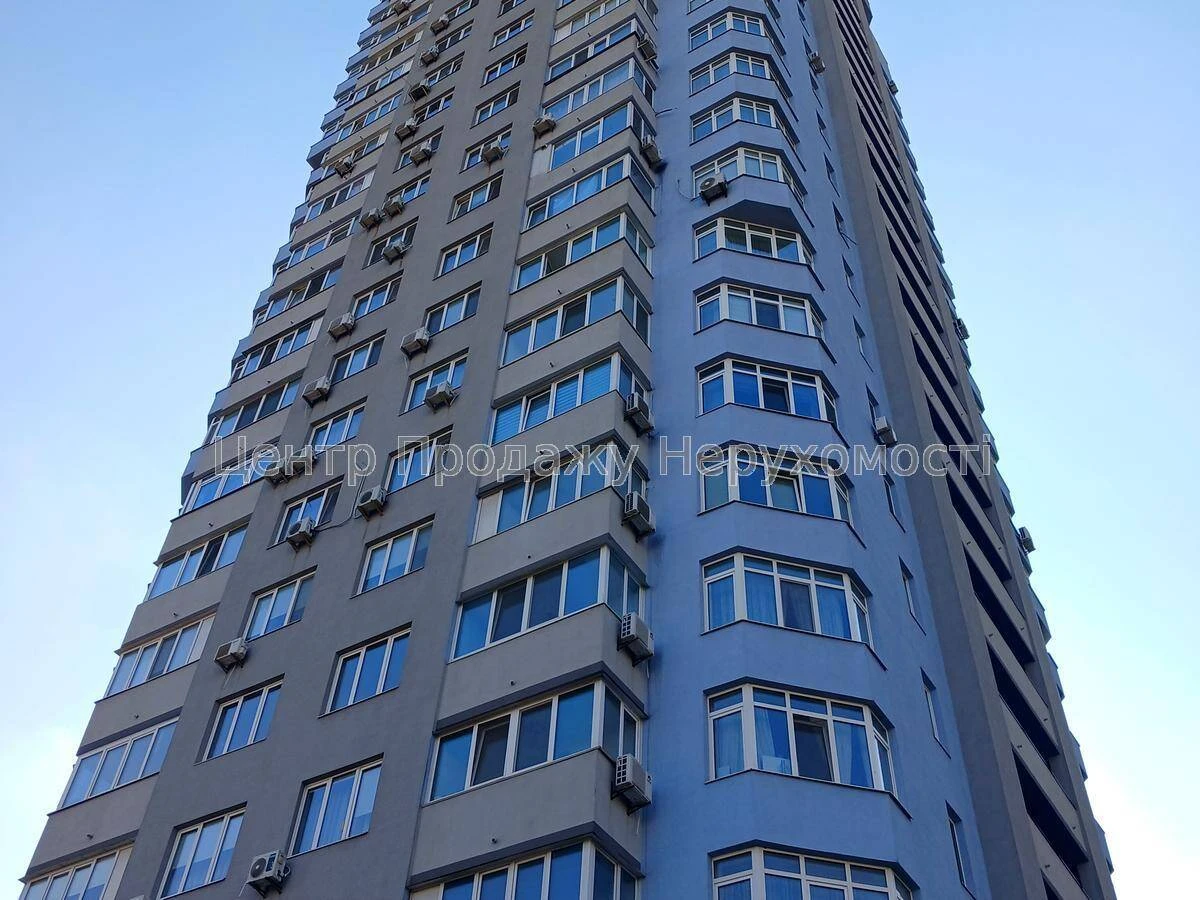 Продаж 2-кімн. квартири, 15/24 пов, 60/45/12 м², Київ — ваш